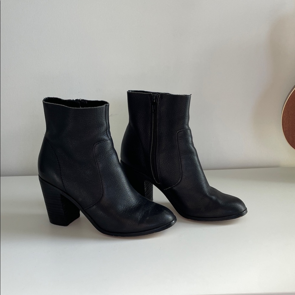 Dr. Scholl's Black Leather Zip Ankle Boots with Block Heel